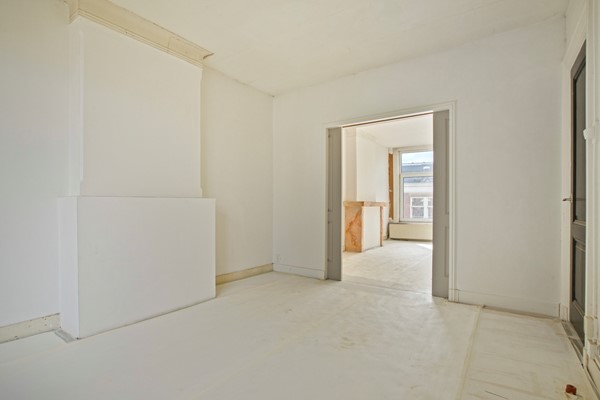 Medium property photo - Tolstraat 123-3, 1074 VJ Amsterdam